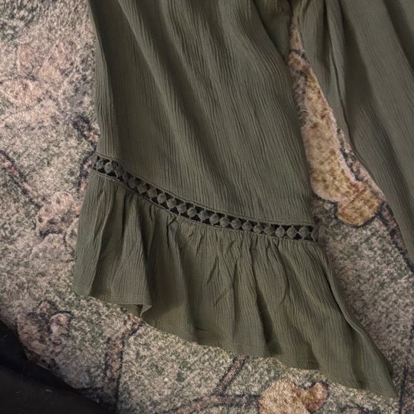 Westport Dark Green Blouse with Crochet Trim - Picture 2 of 3